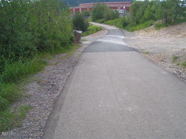28 Miles Avenue 202