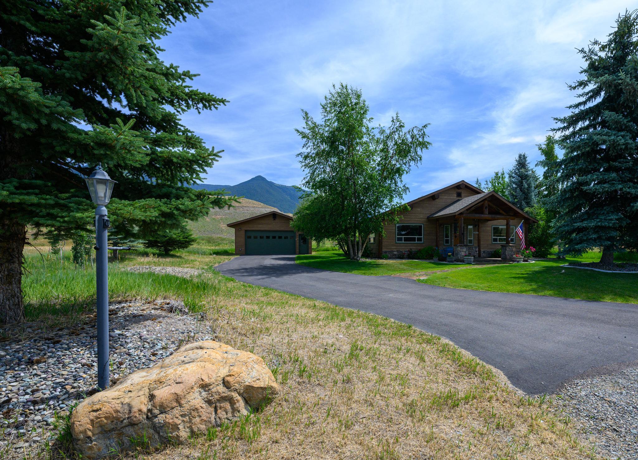 192 Leonard Lane