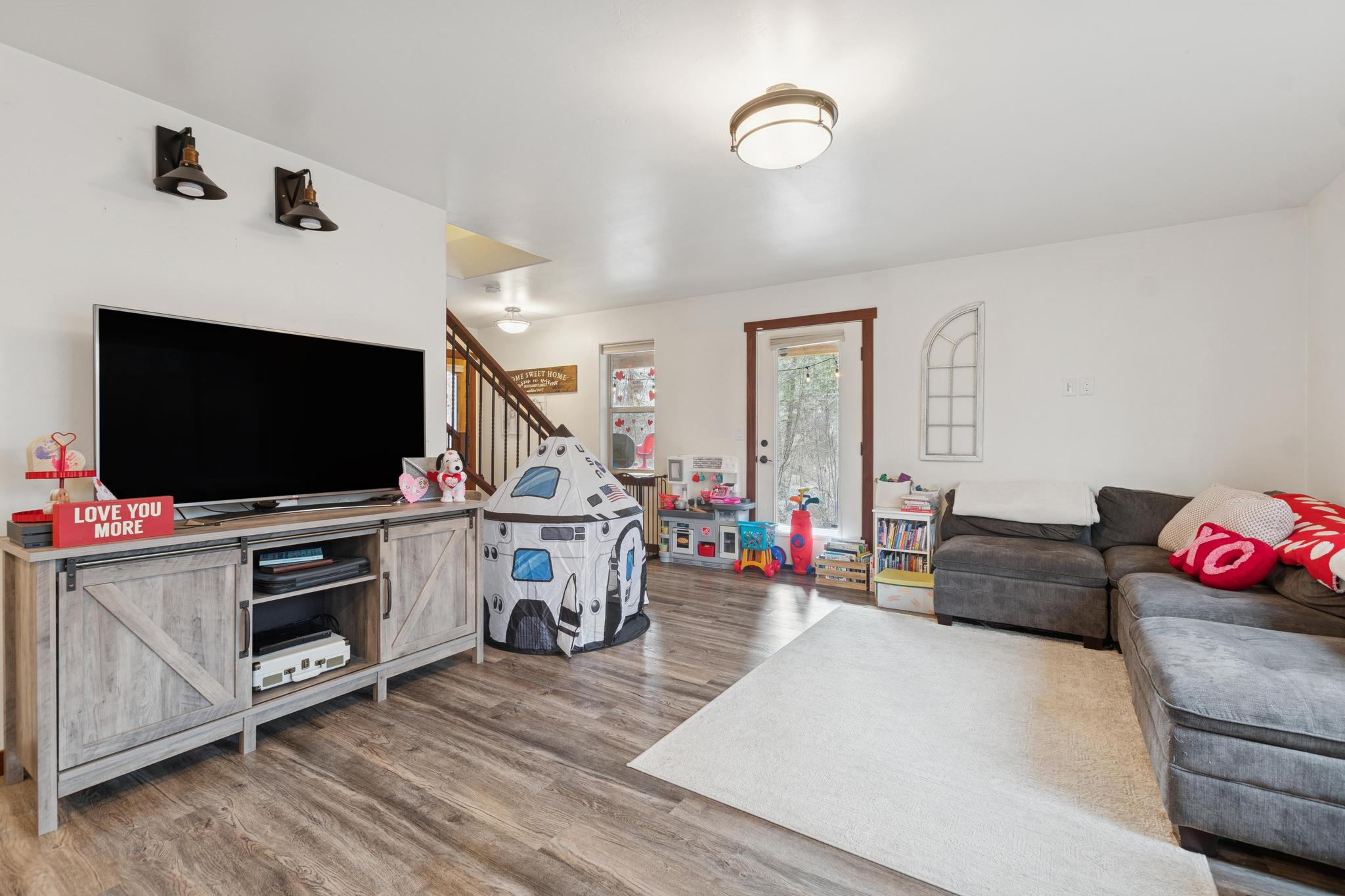 23 Cedar Pointe Loop A and B