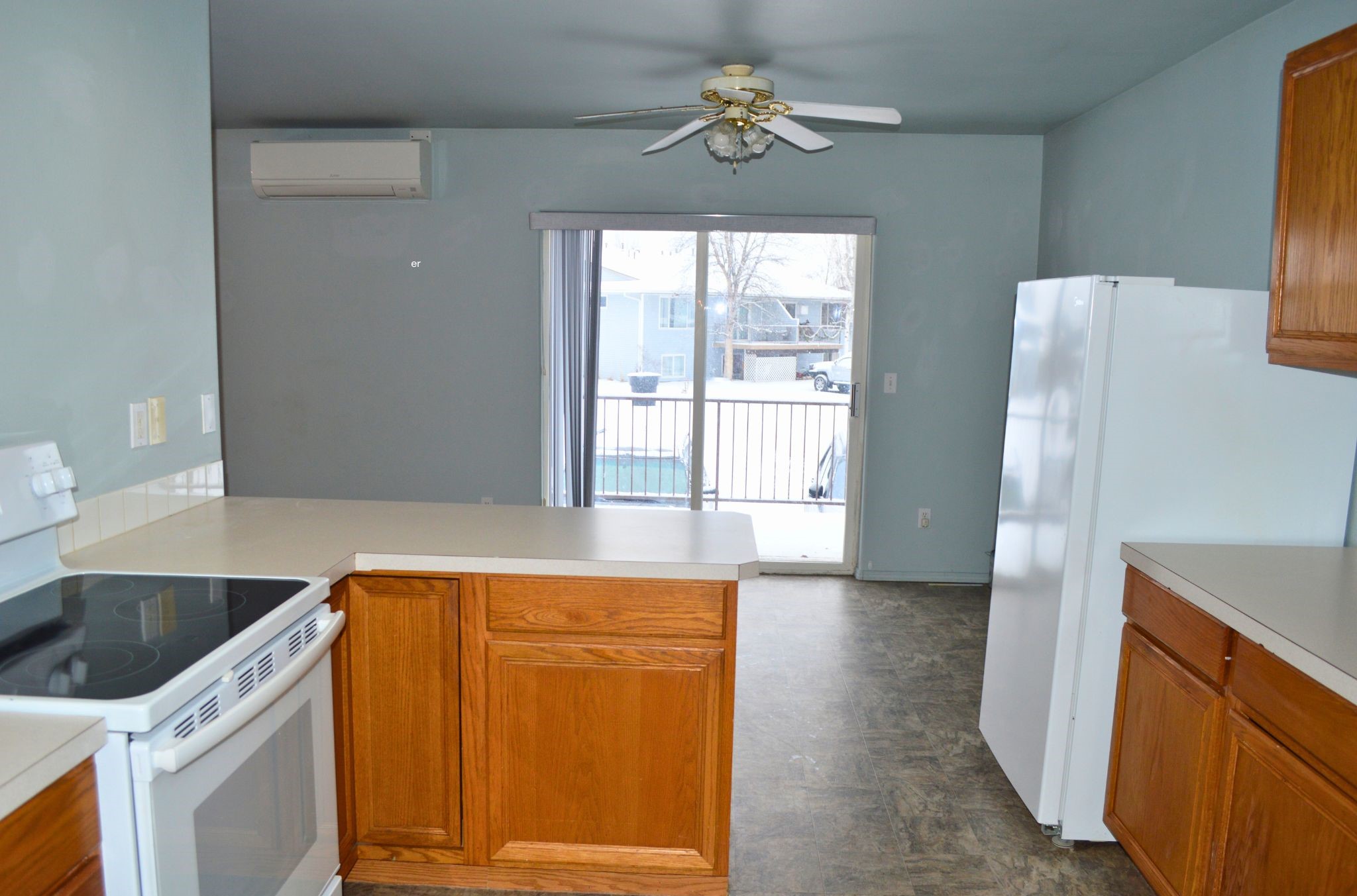 305 Kelly Road F22