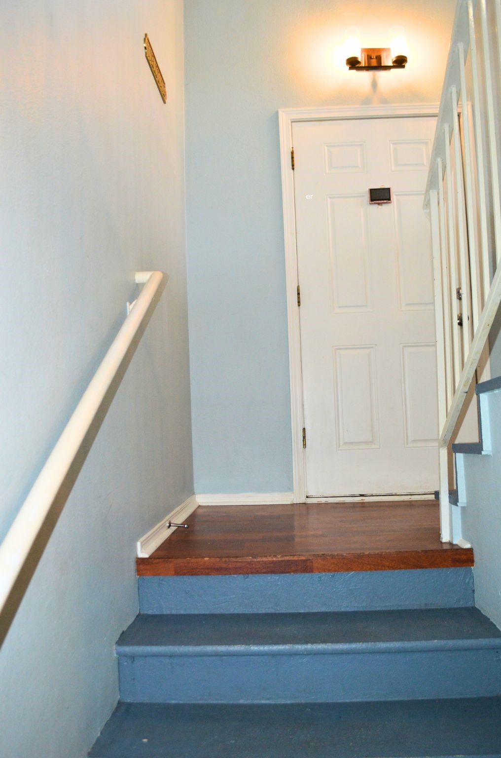 305 Kelly Road F22