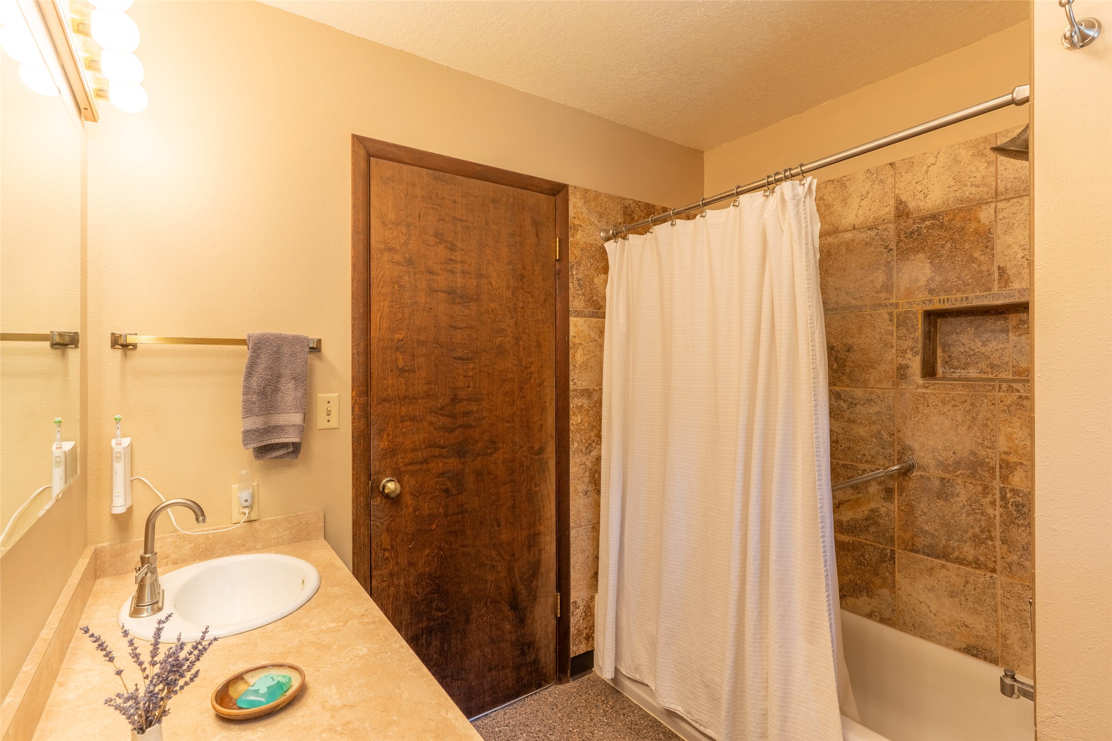 586 Hidden Valley Drive