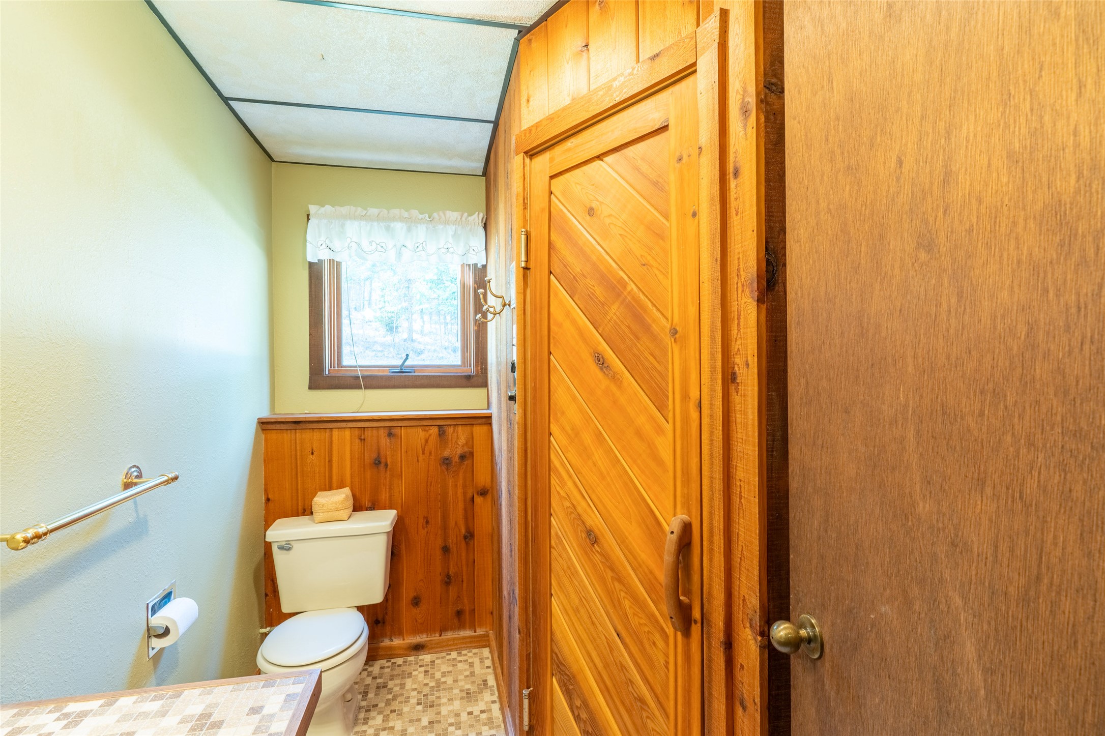 586 Hidden Valley Drive