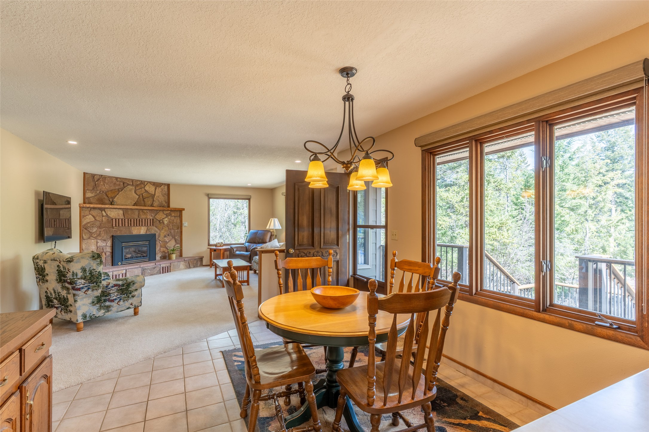 586 Hidden Valley Drive