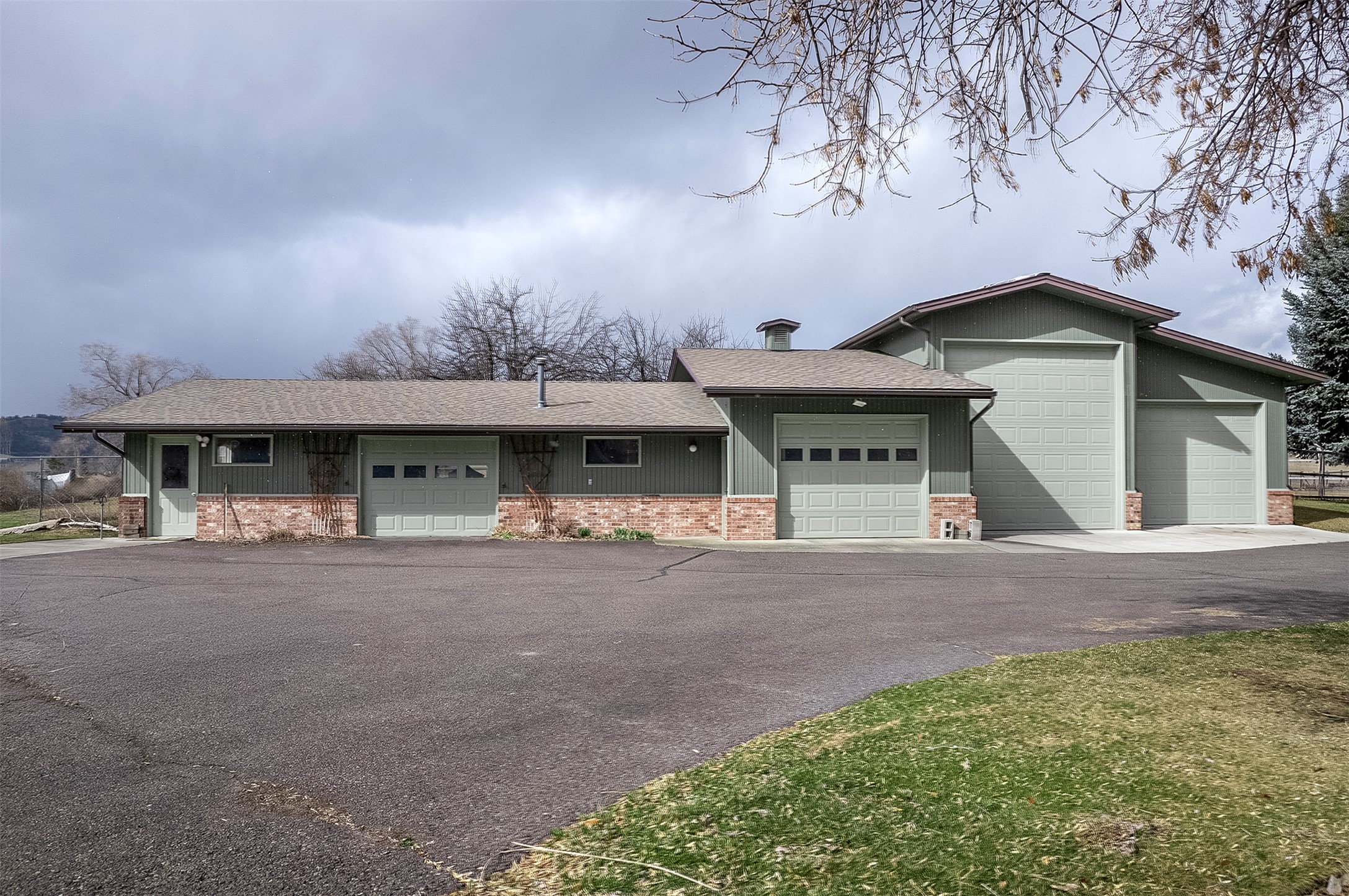 600 Leisure Drive