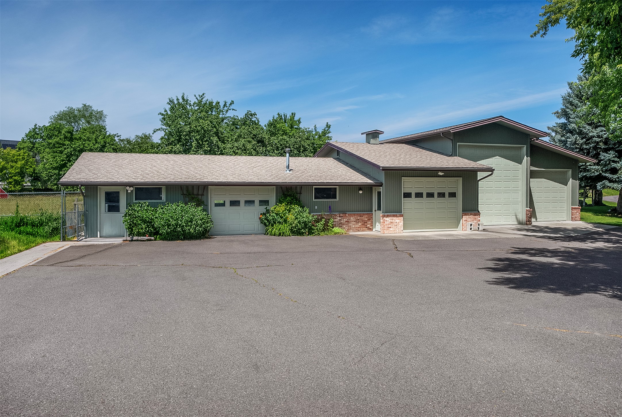 600 Leisure Drive