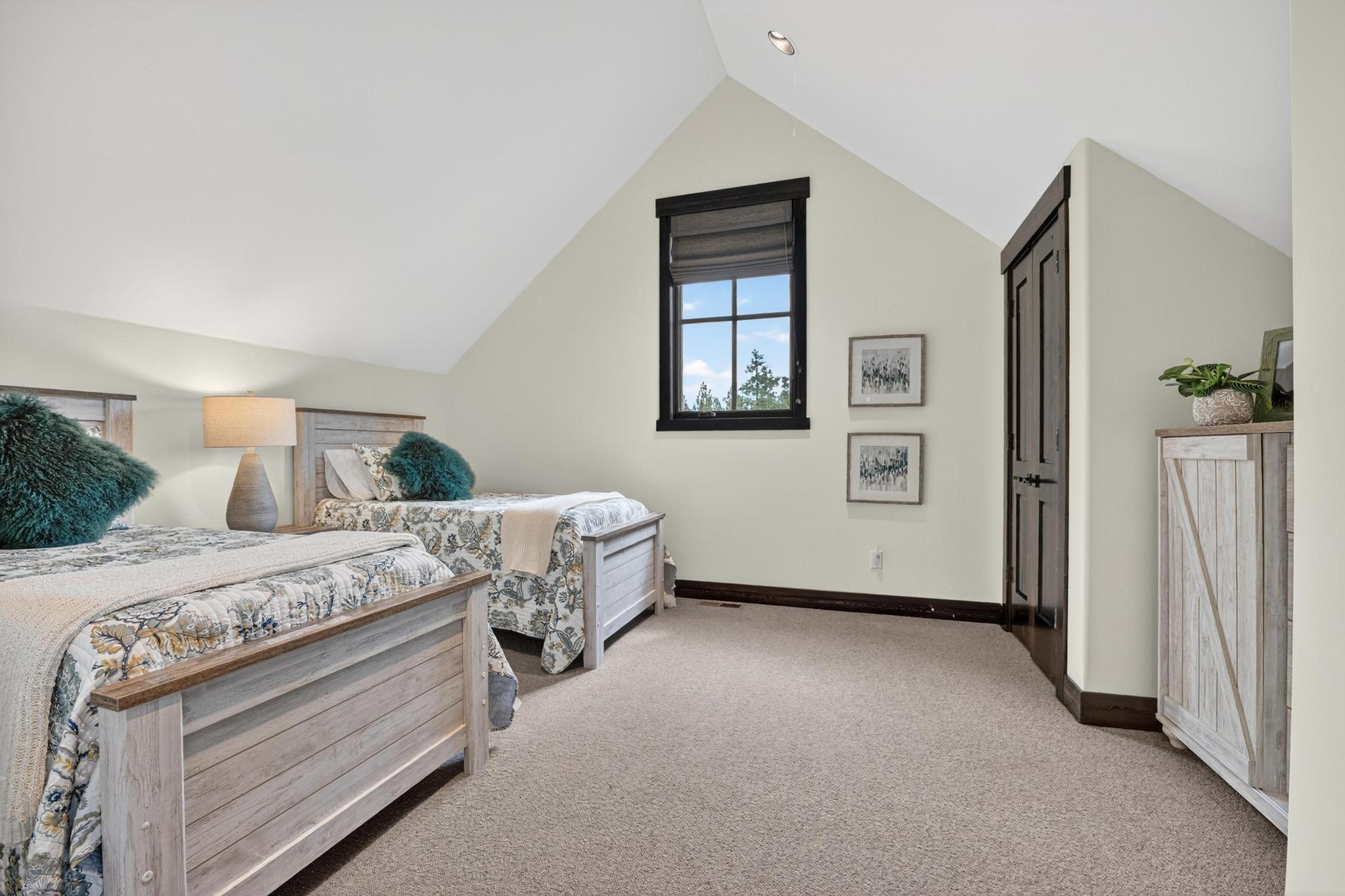 343 Glacier Peaks Road
