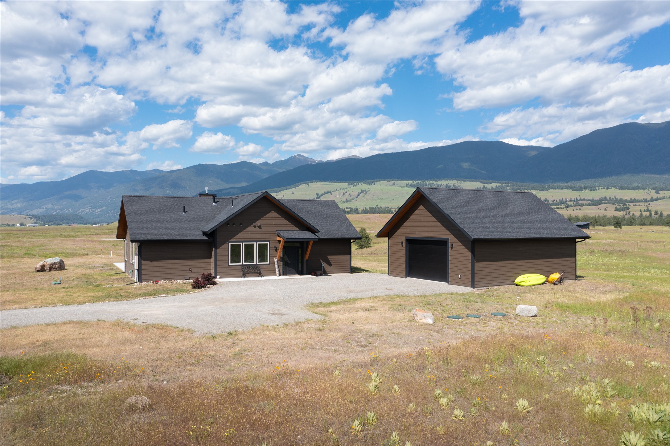 815 Velvet Grove
