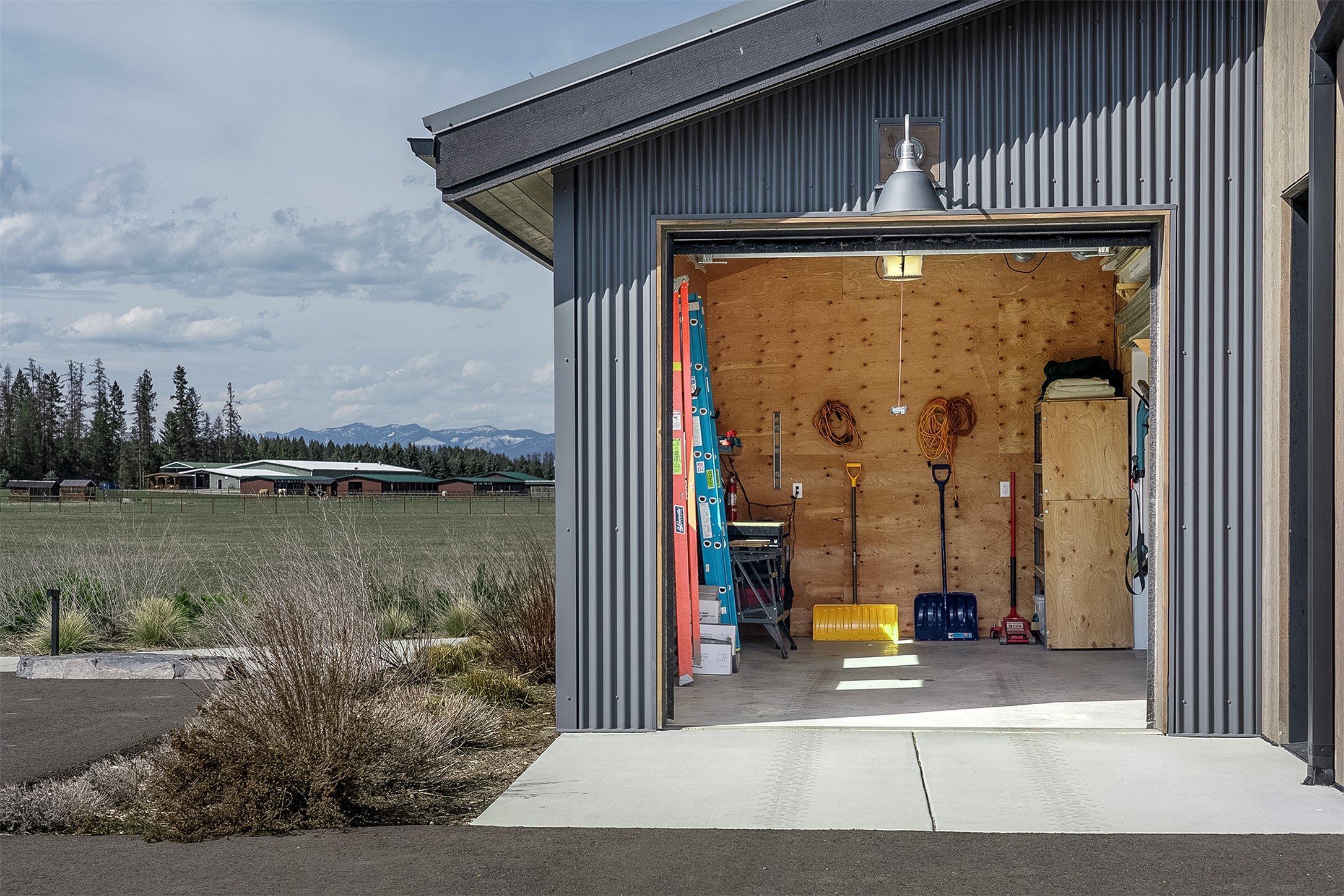 567 Twin Bridges Road