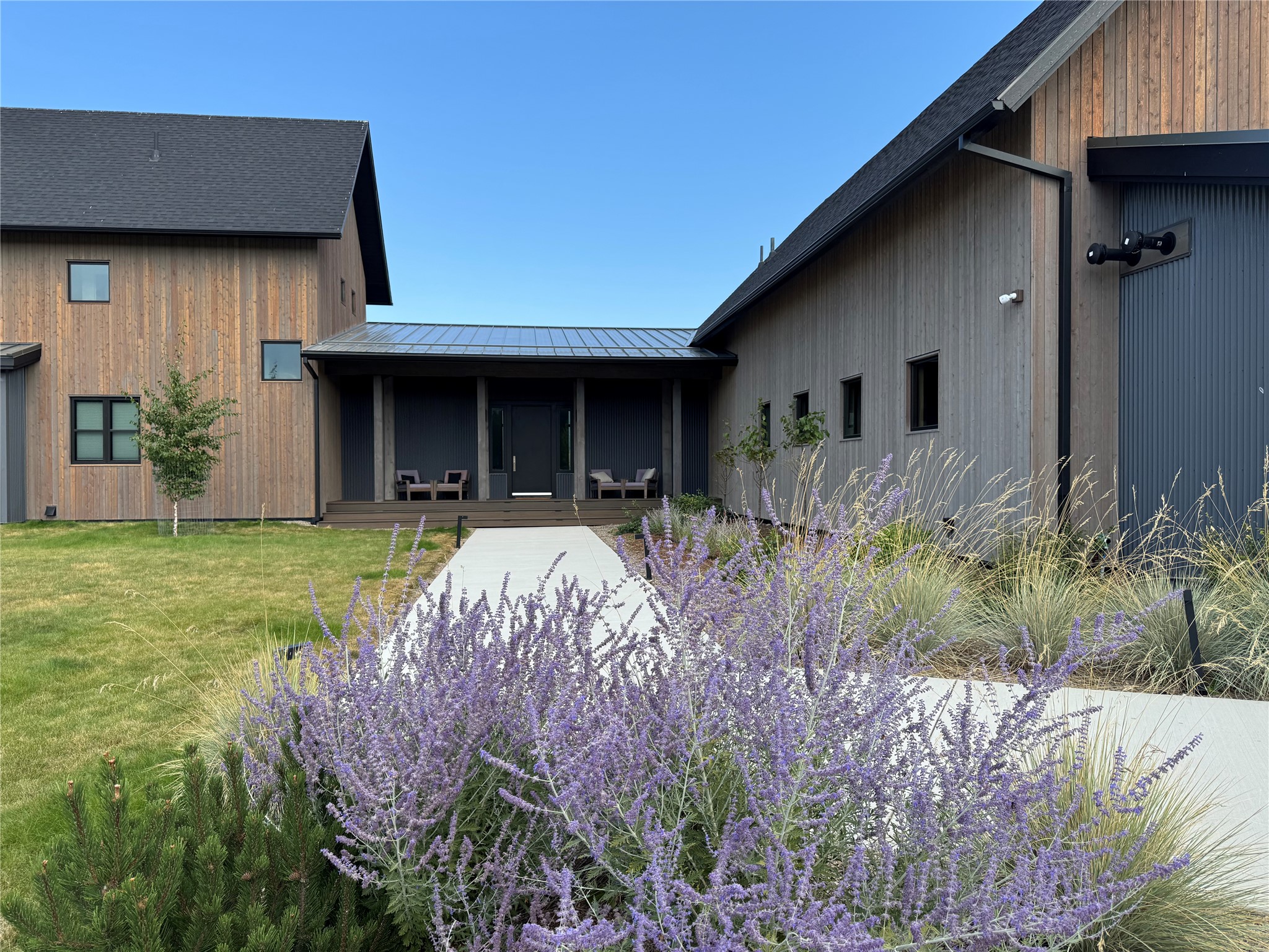 567 Twin Bridges Road