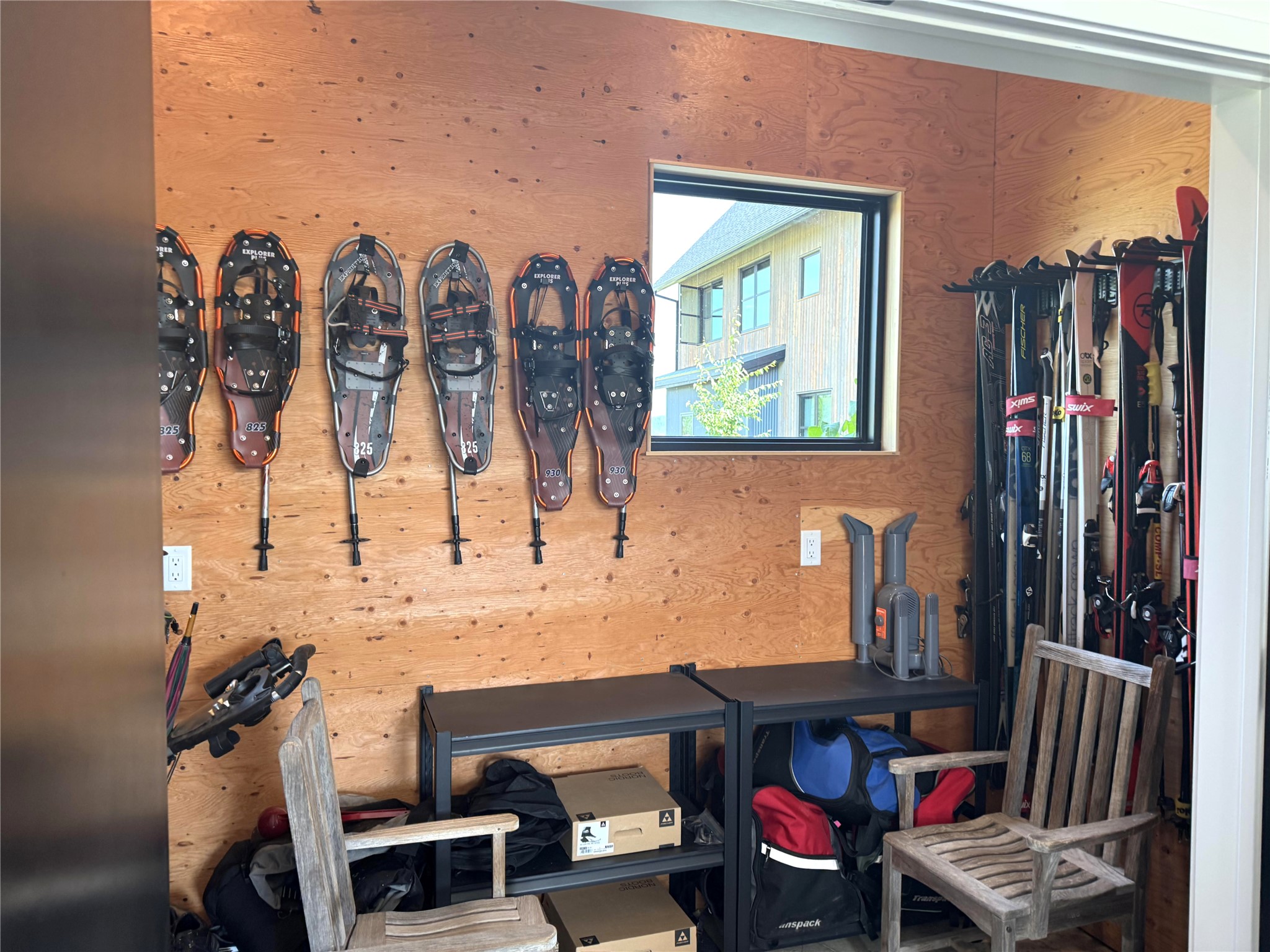 567 Twin Bridges Road