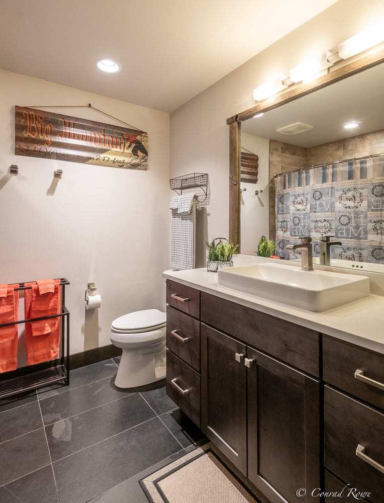 139 E 2nd Street 201