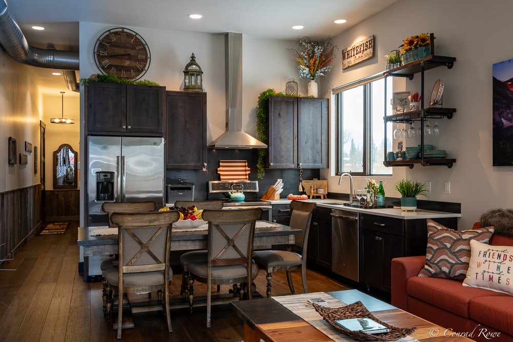 139 E 2nd Street 201