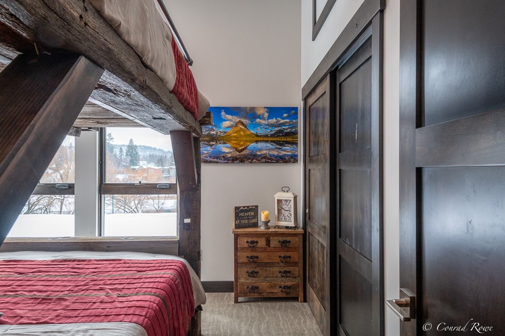 139 E 2nd Street 201