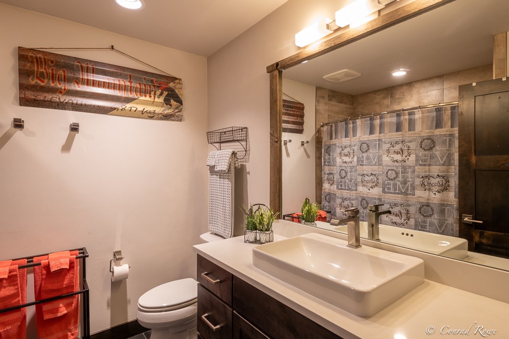 139 E 2nd Street 201