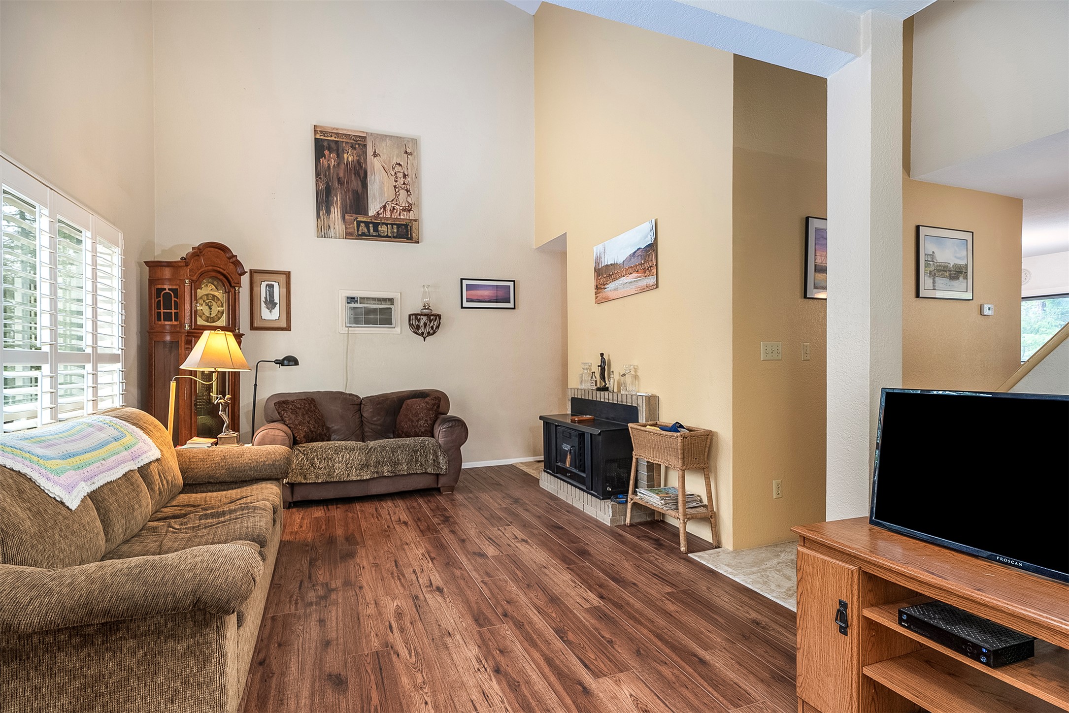 1215 Lion Mountain Drive