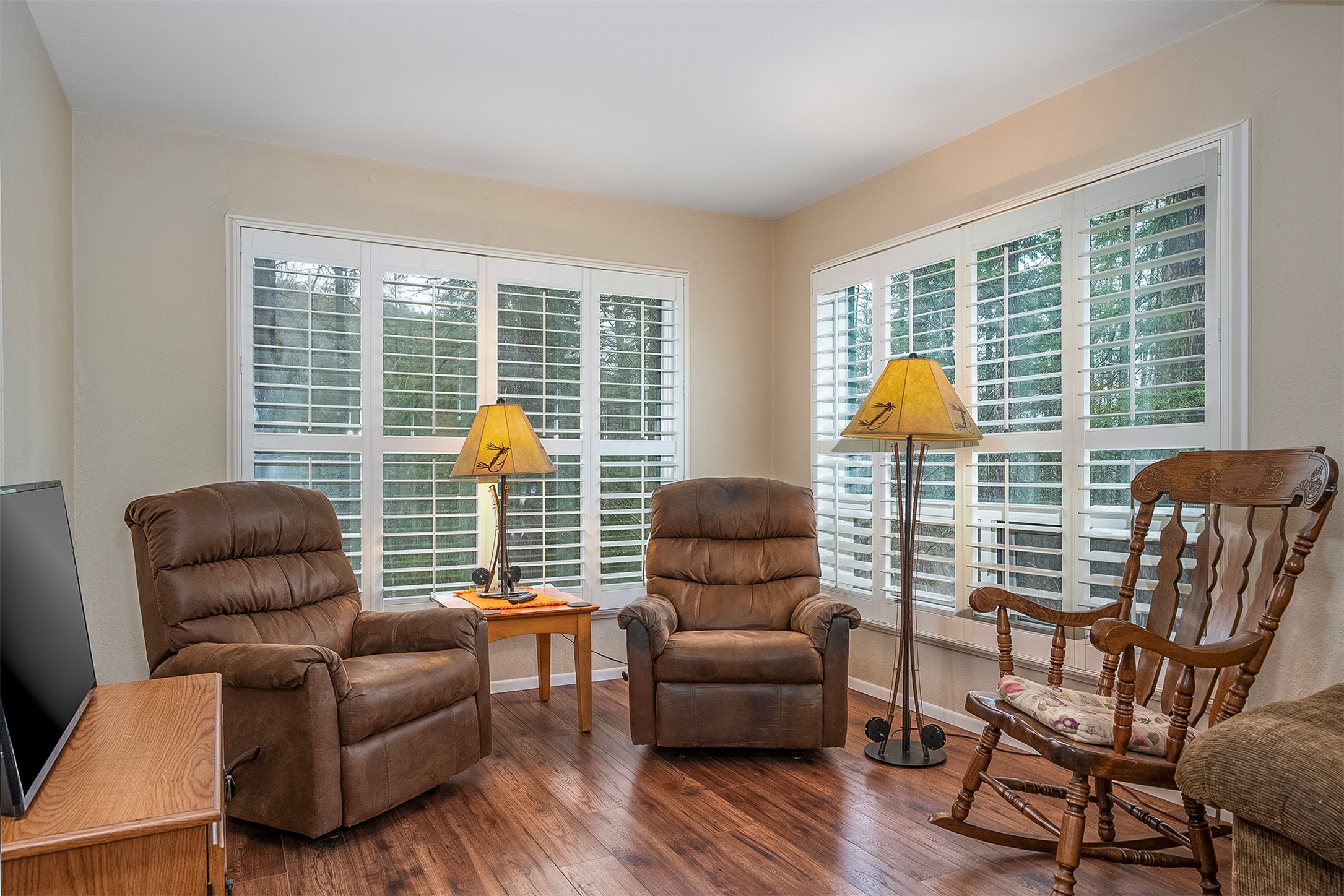 1215 Lion Mountain Drive