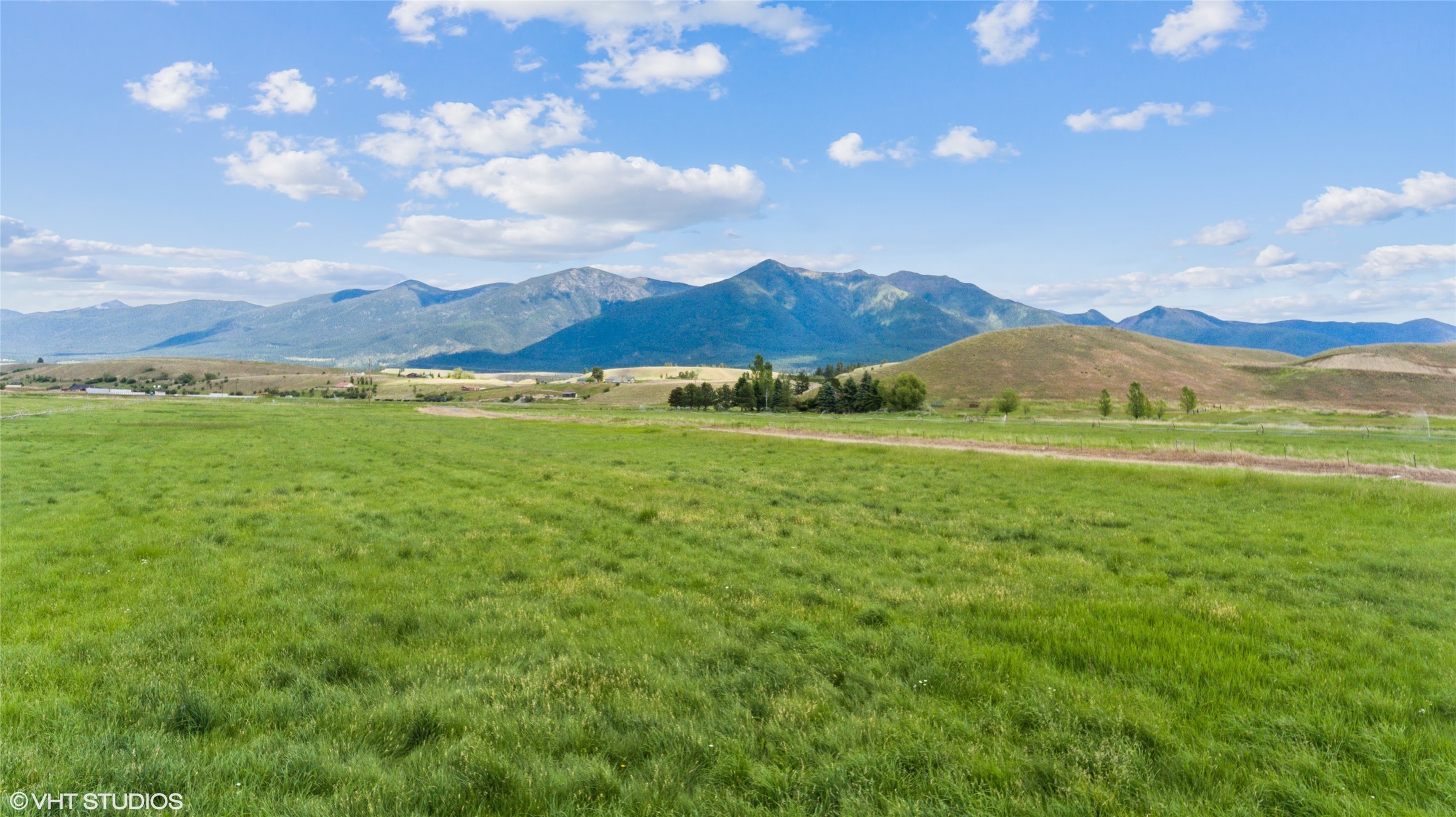 1 and 2A comstock lane