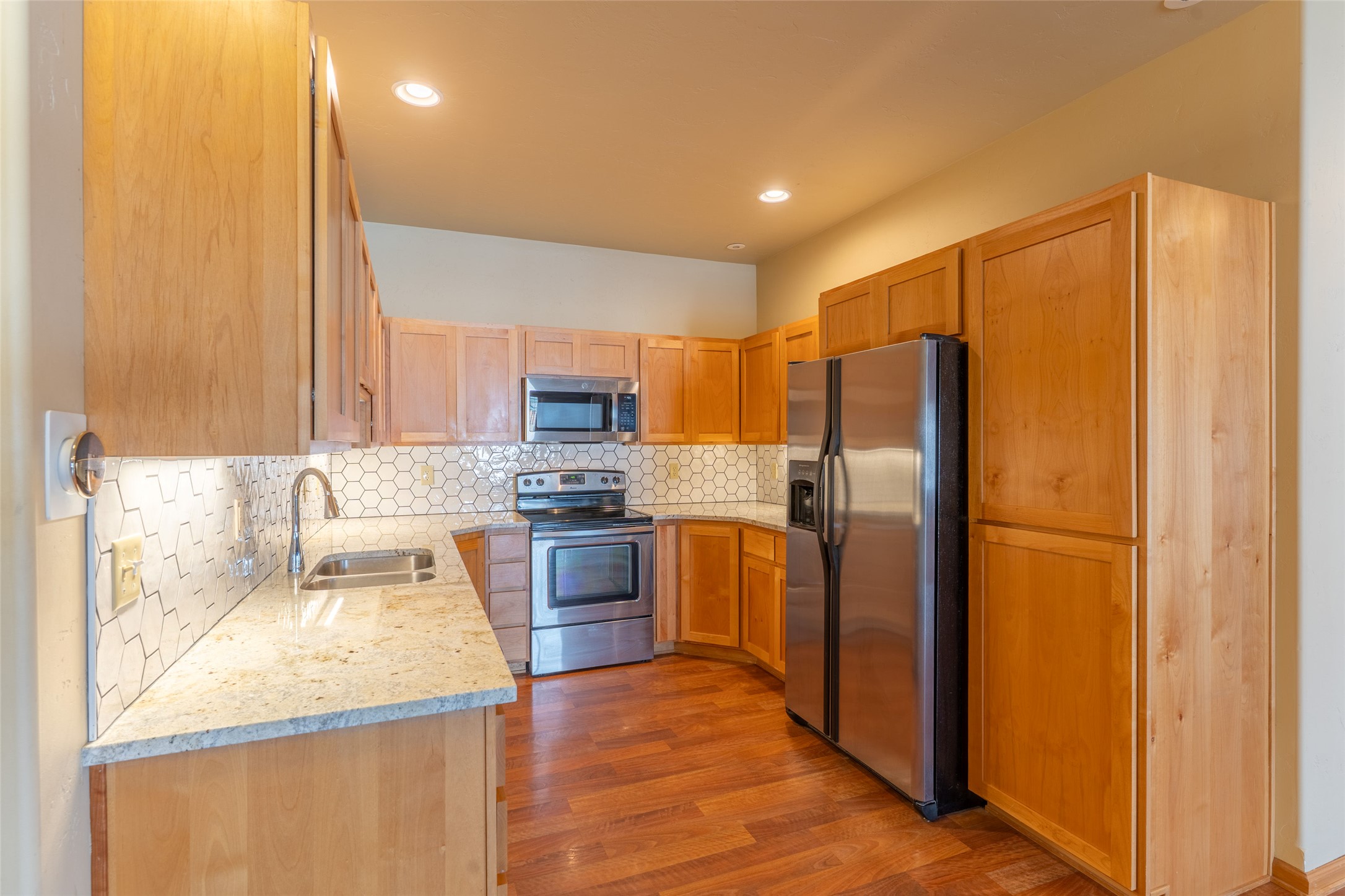 6211 Shiloh Avenue H