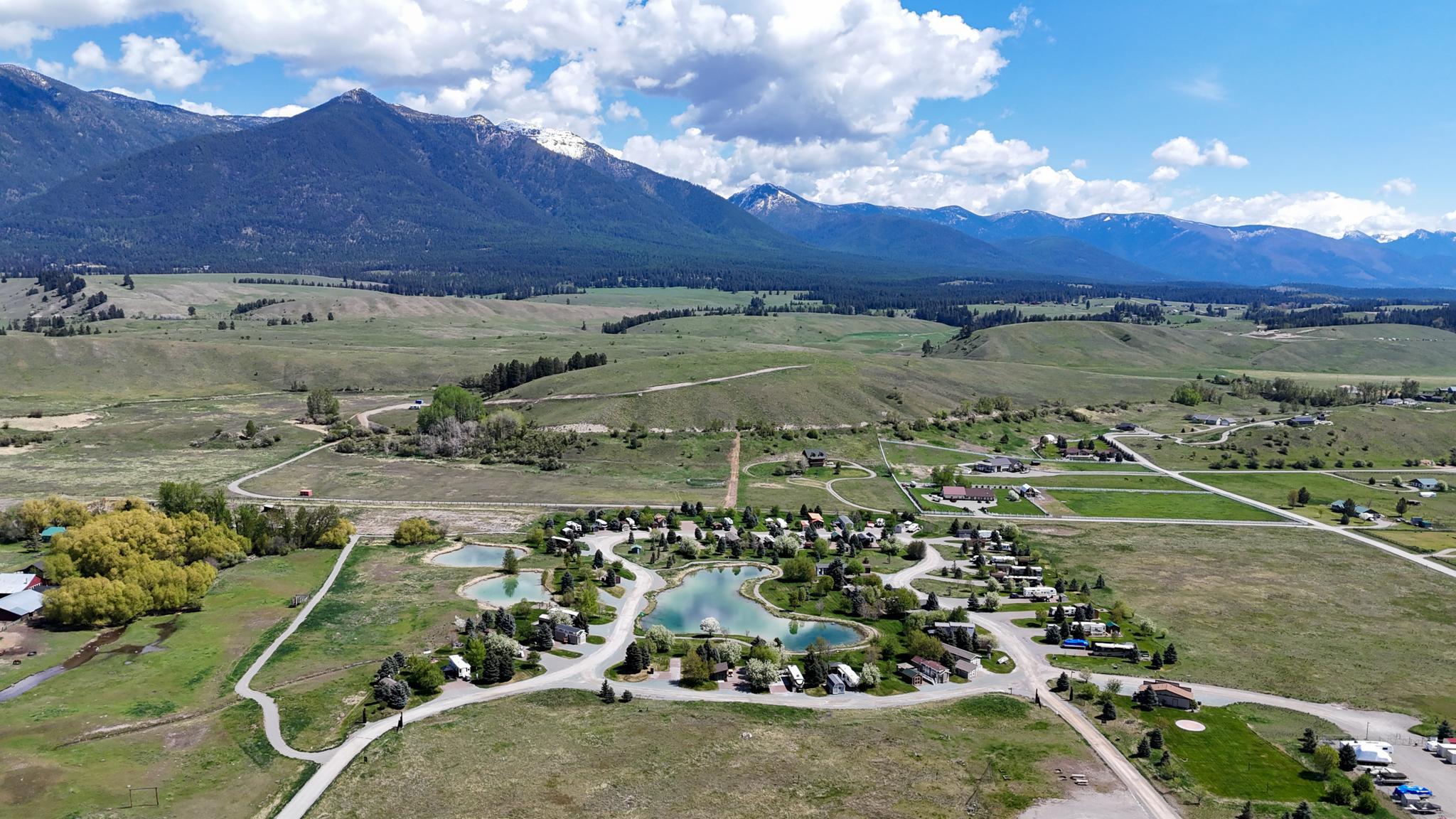 438 Kingfisher Loop