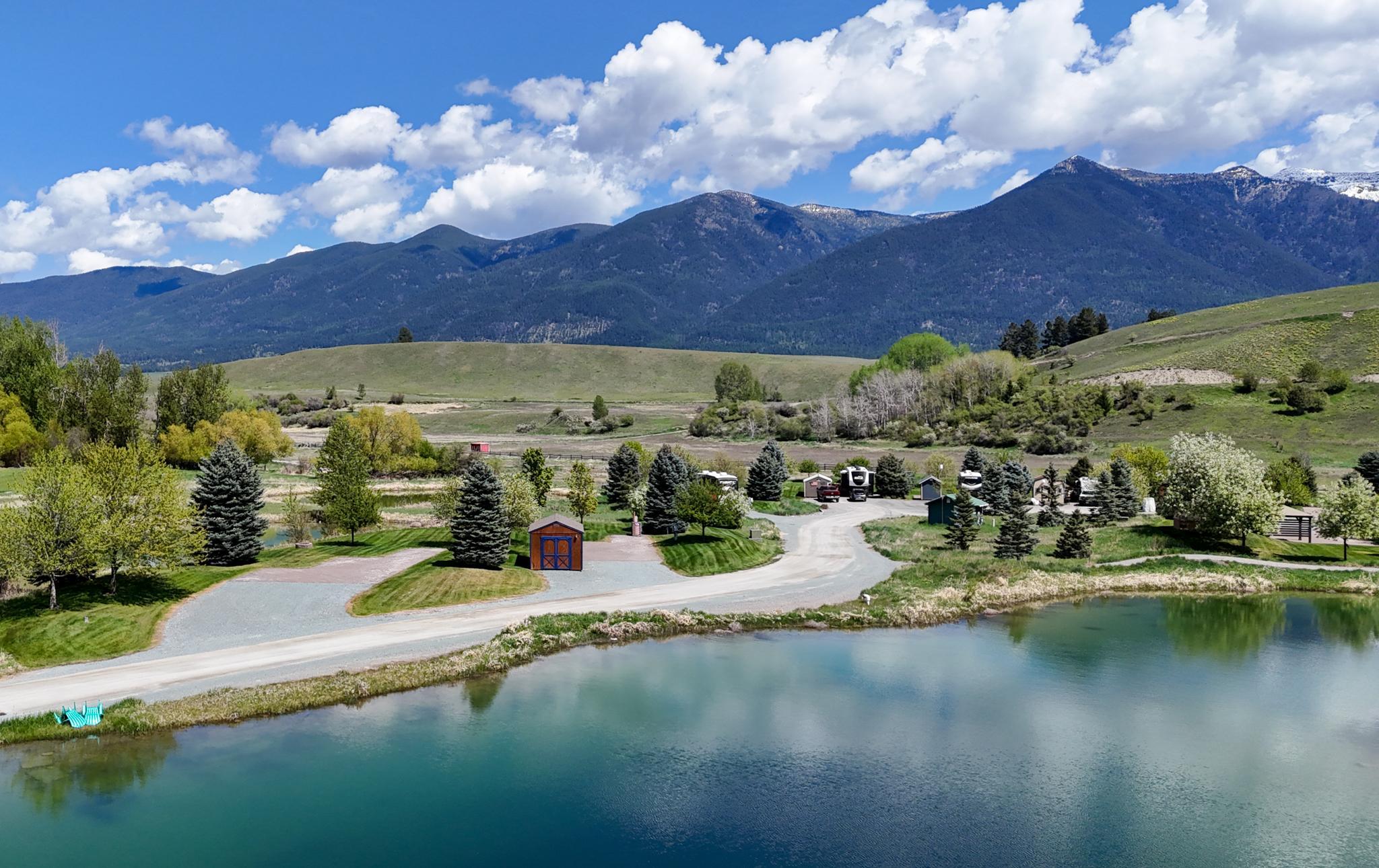 438 Kingfisher Loop