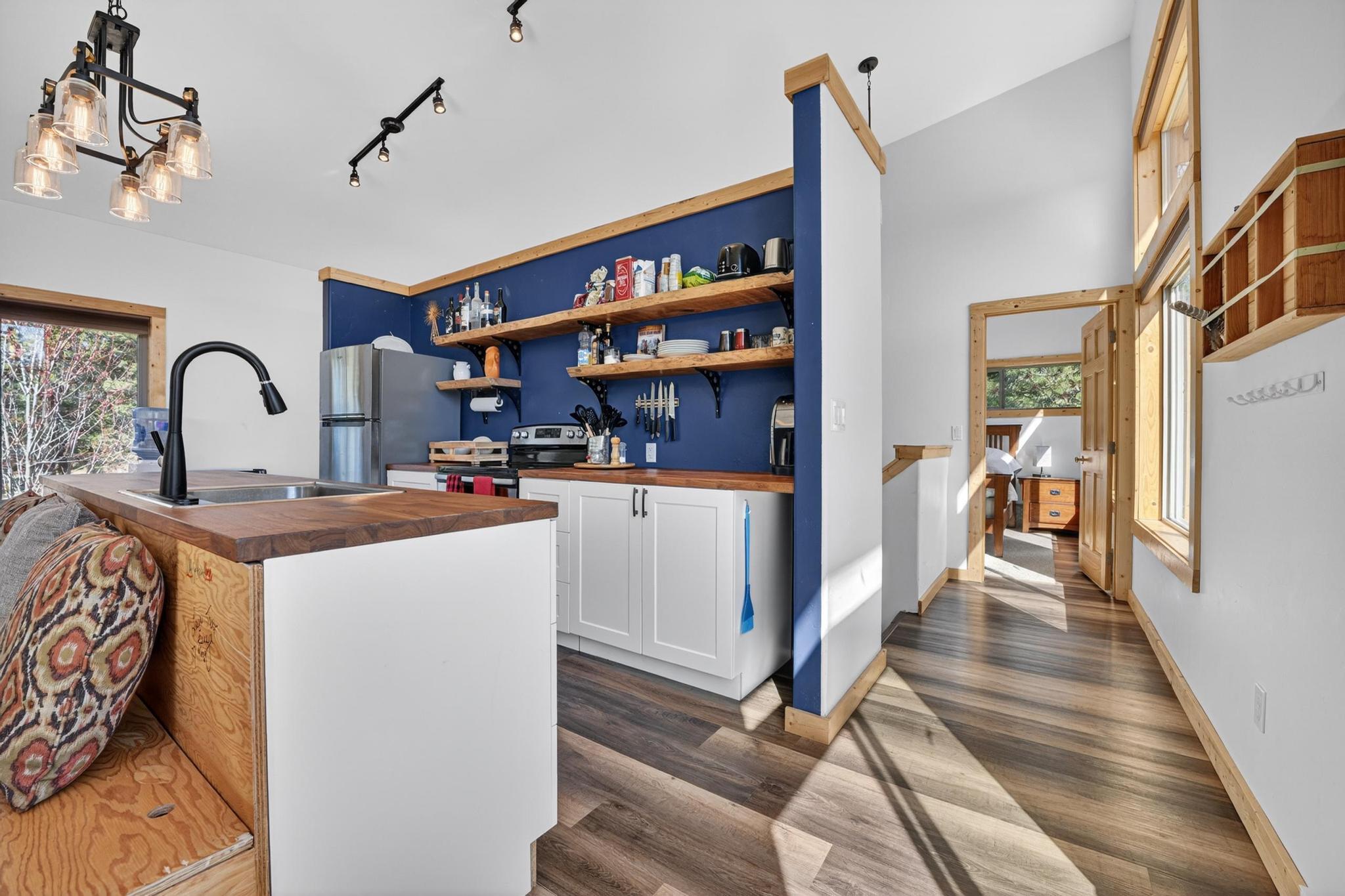 282 Mountain View Road