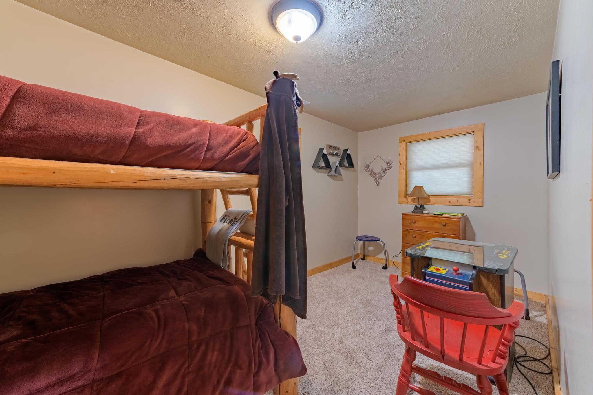 4332 Grave Creek Road
