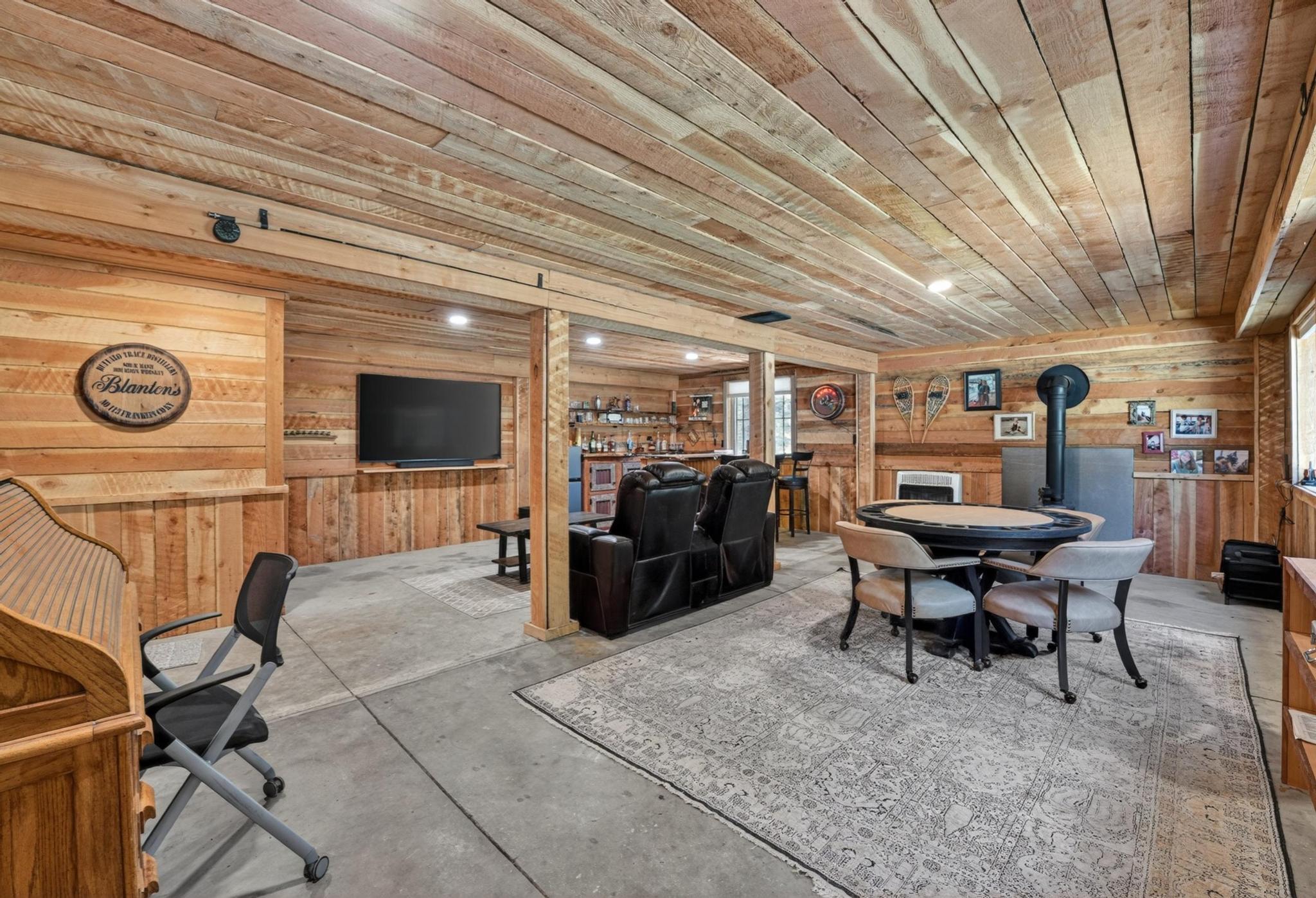 4332 Grave Creek Road
