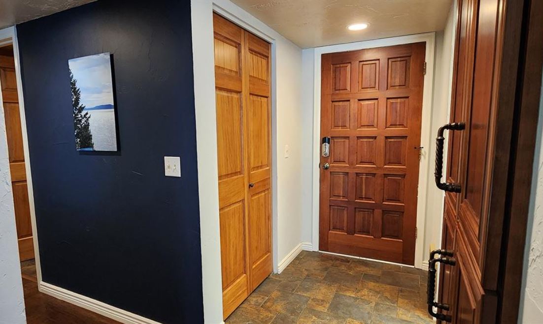 270 Bridge Street QC1-203