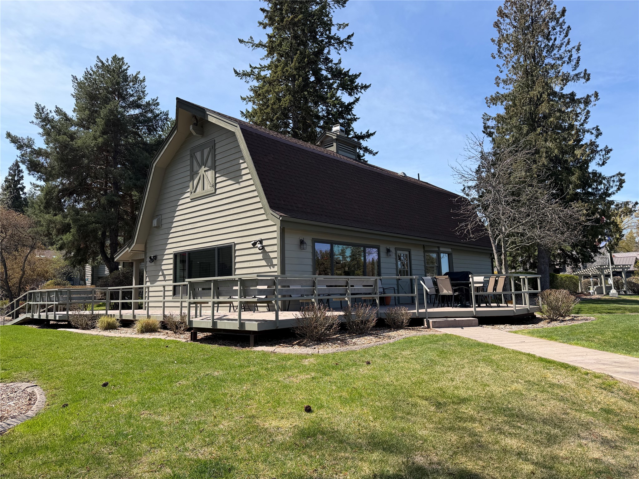 270 Bridge Street QC1-203