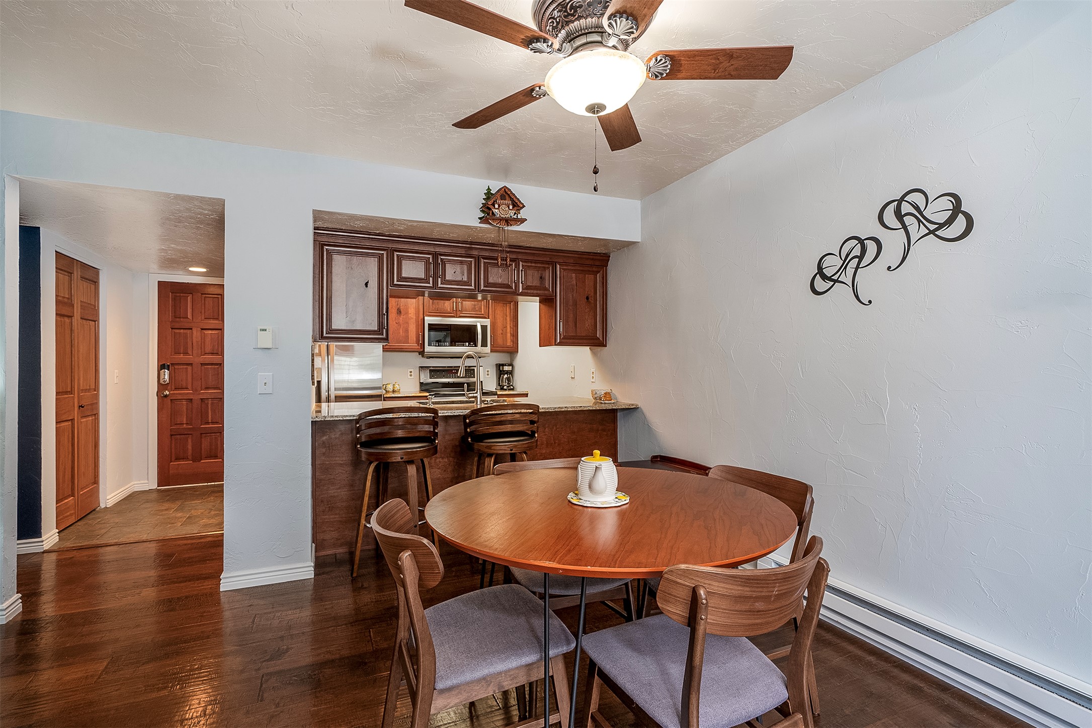 270 Bridge Street QC1-203