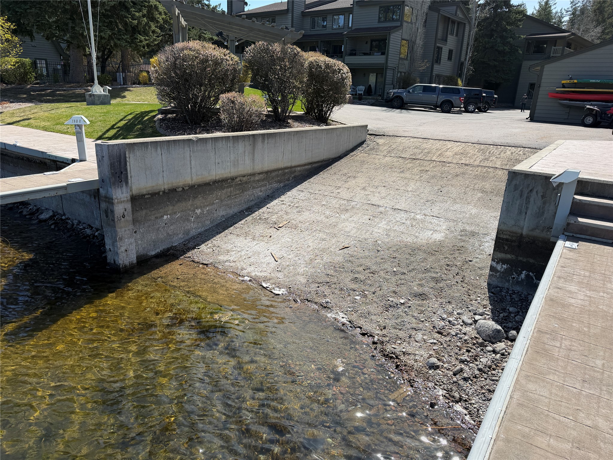 270 Bridge Street QC1-203