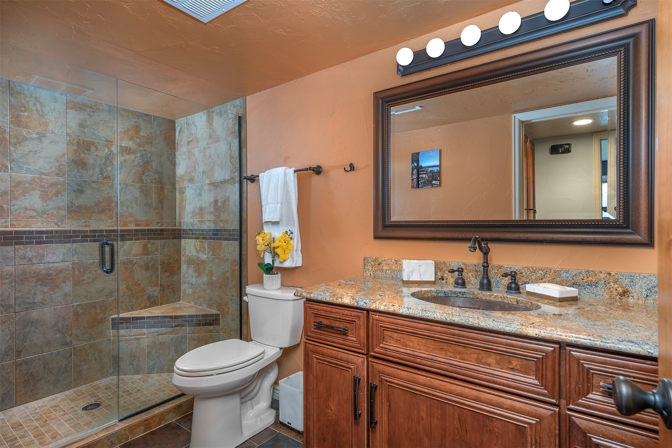 270 Bridge Street QC1-203