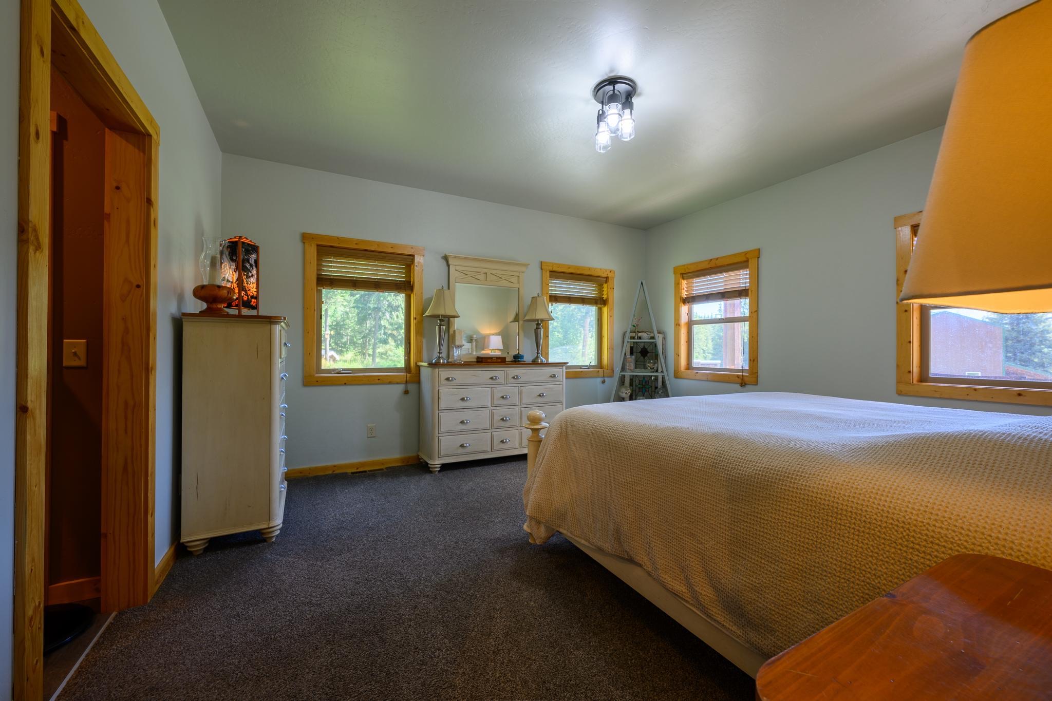 548 Spruce Hollow Trail