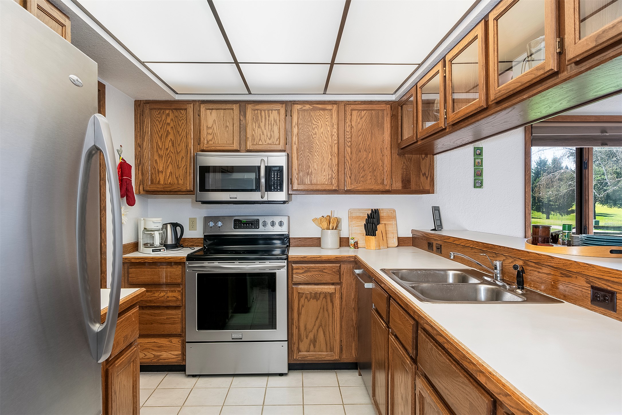 100 Fairway Drive 100