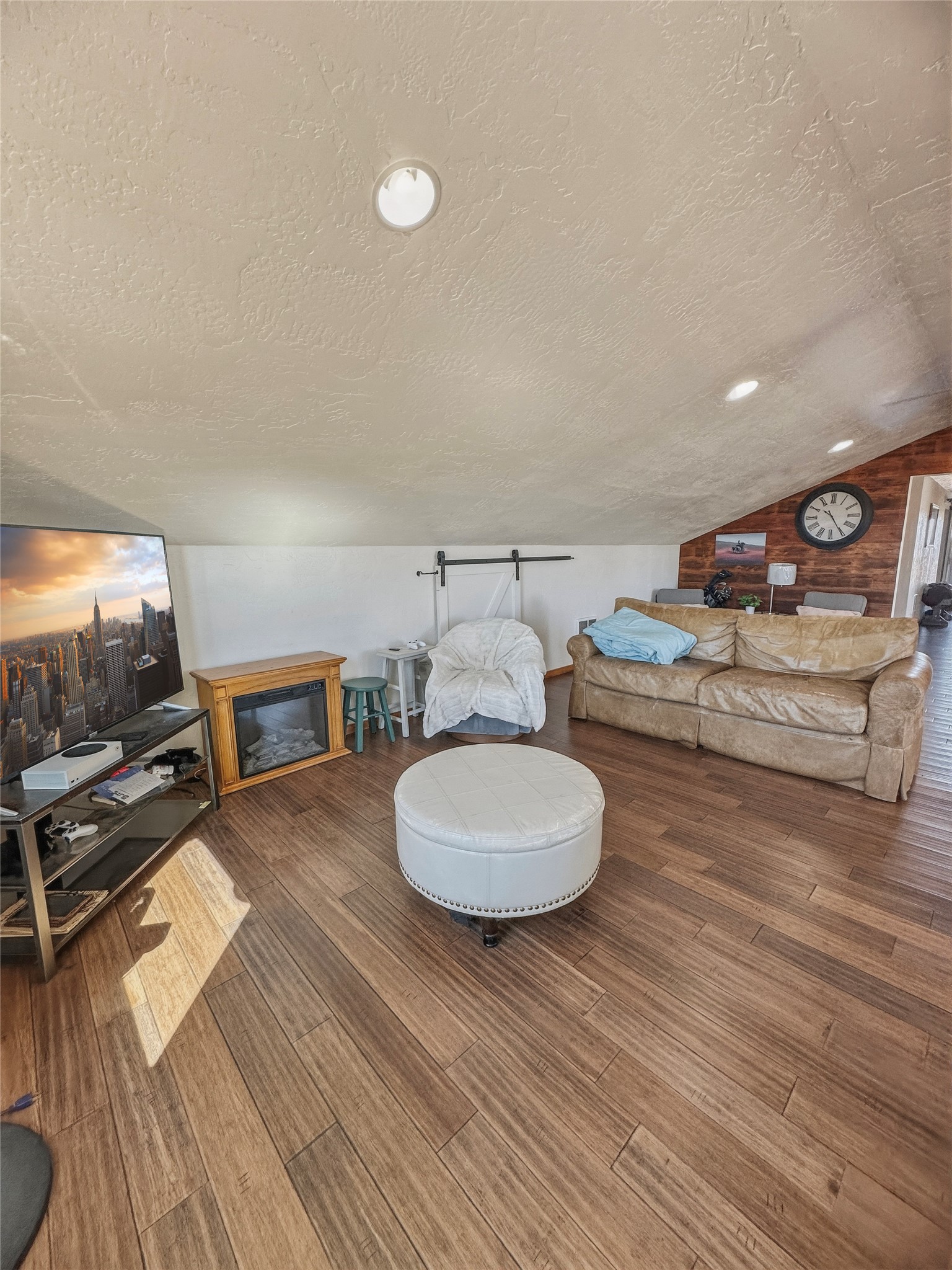 360 Henderson Road
