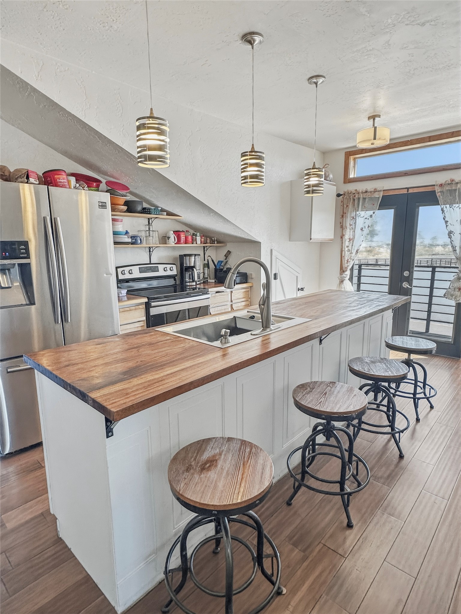 360 Henderson Road