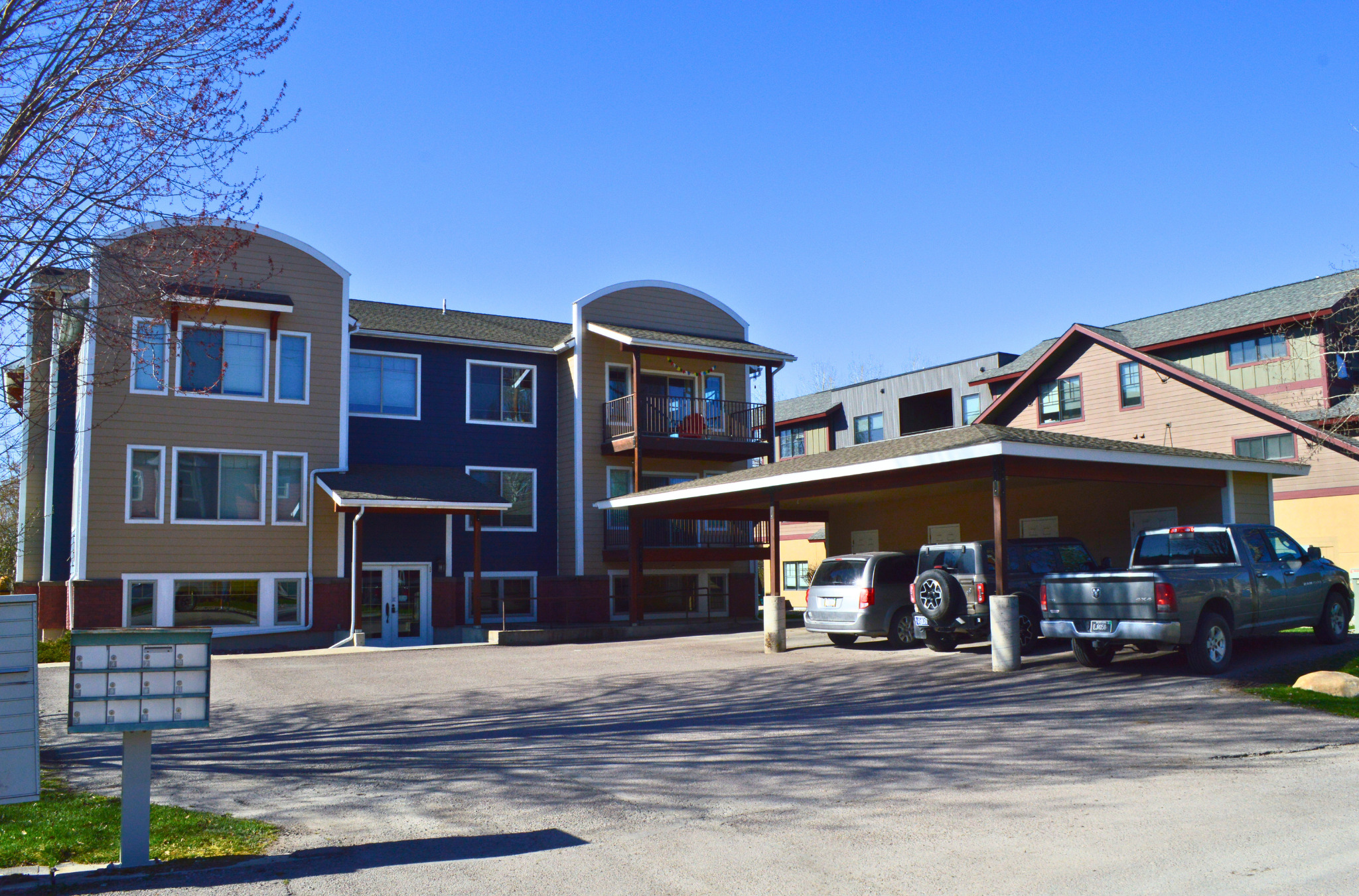 28 Colorado Avenue G