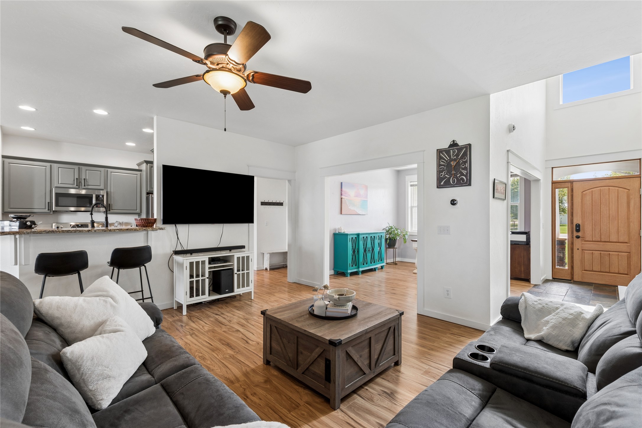 1113 Mackinaw Loop