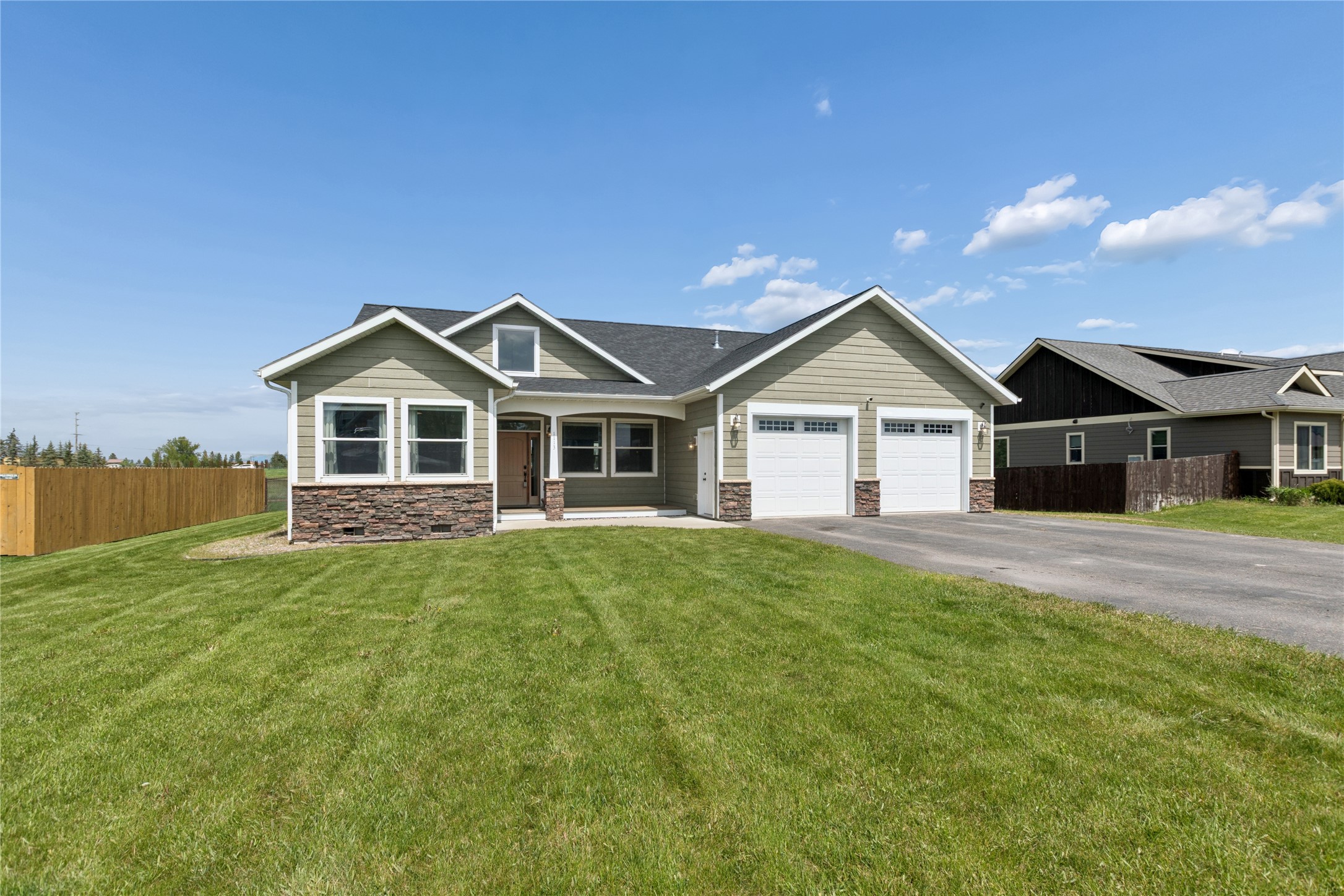 1113 Mackinaw Loop