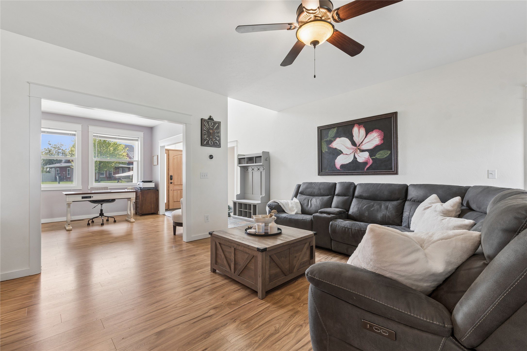 1113 Mackinaw Loop