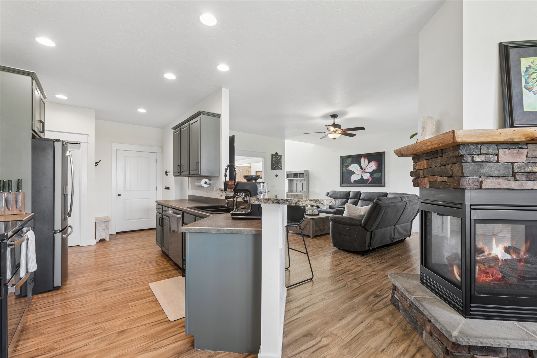 1113 Mackinaw Loop