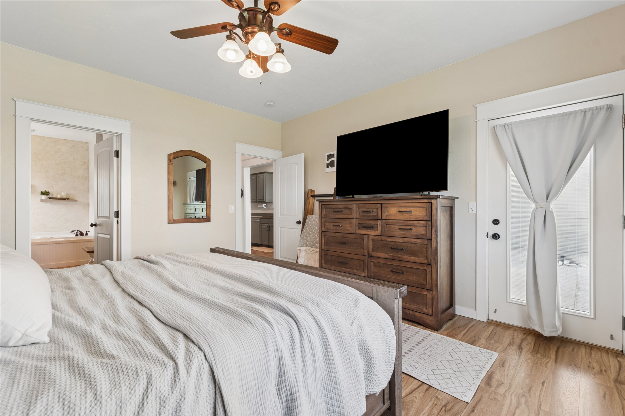 1113 Mackinaw Loop