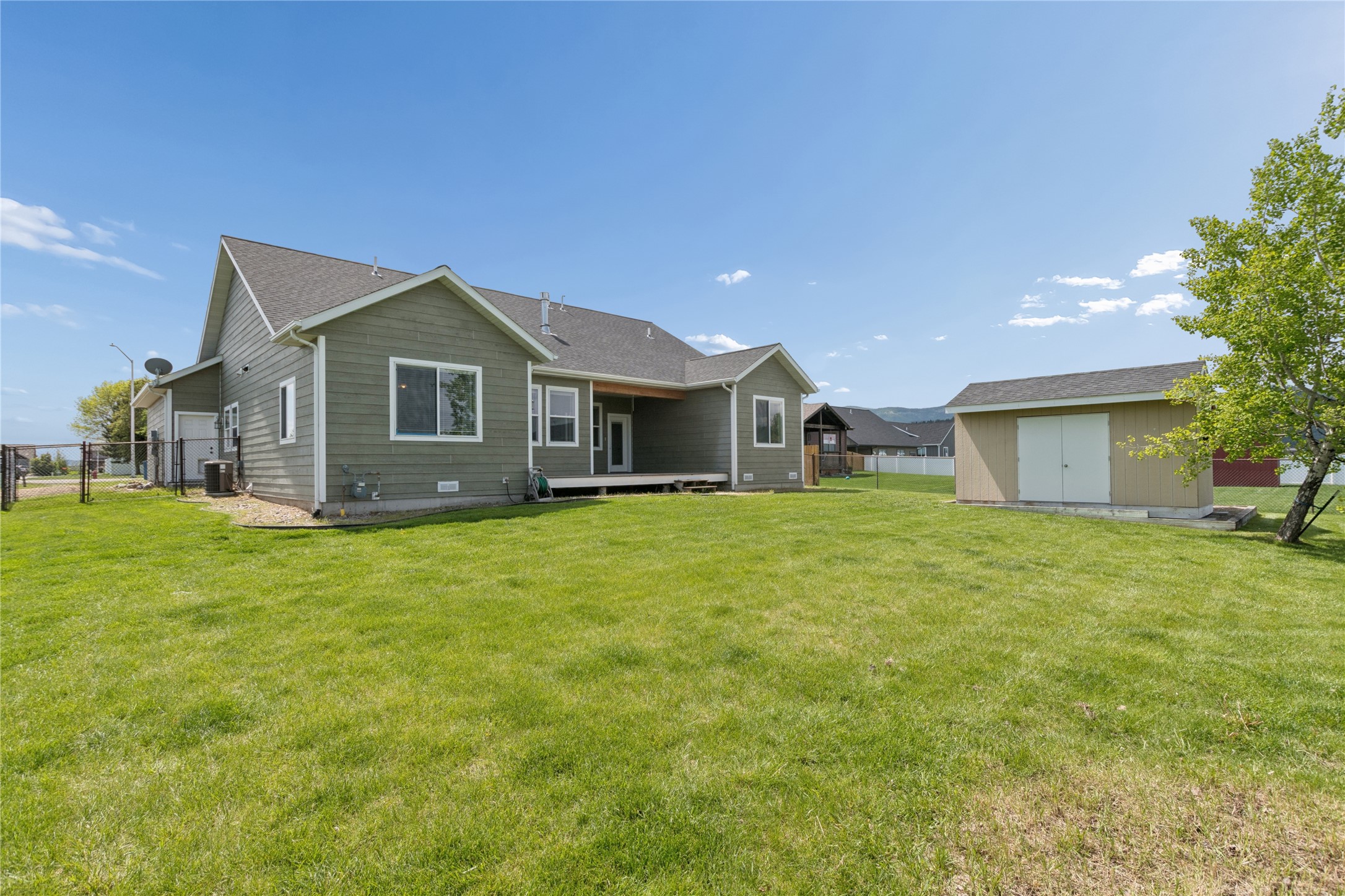 1113 Mackinaw Loop