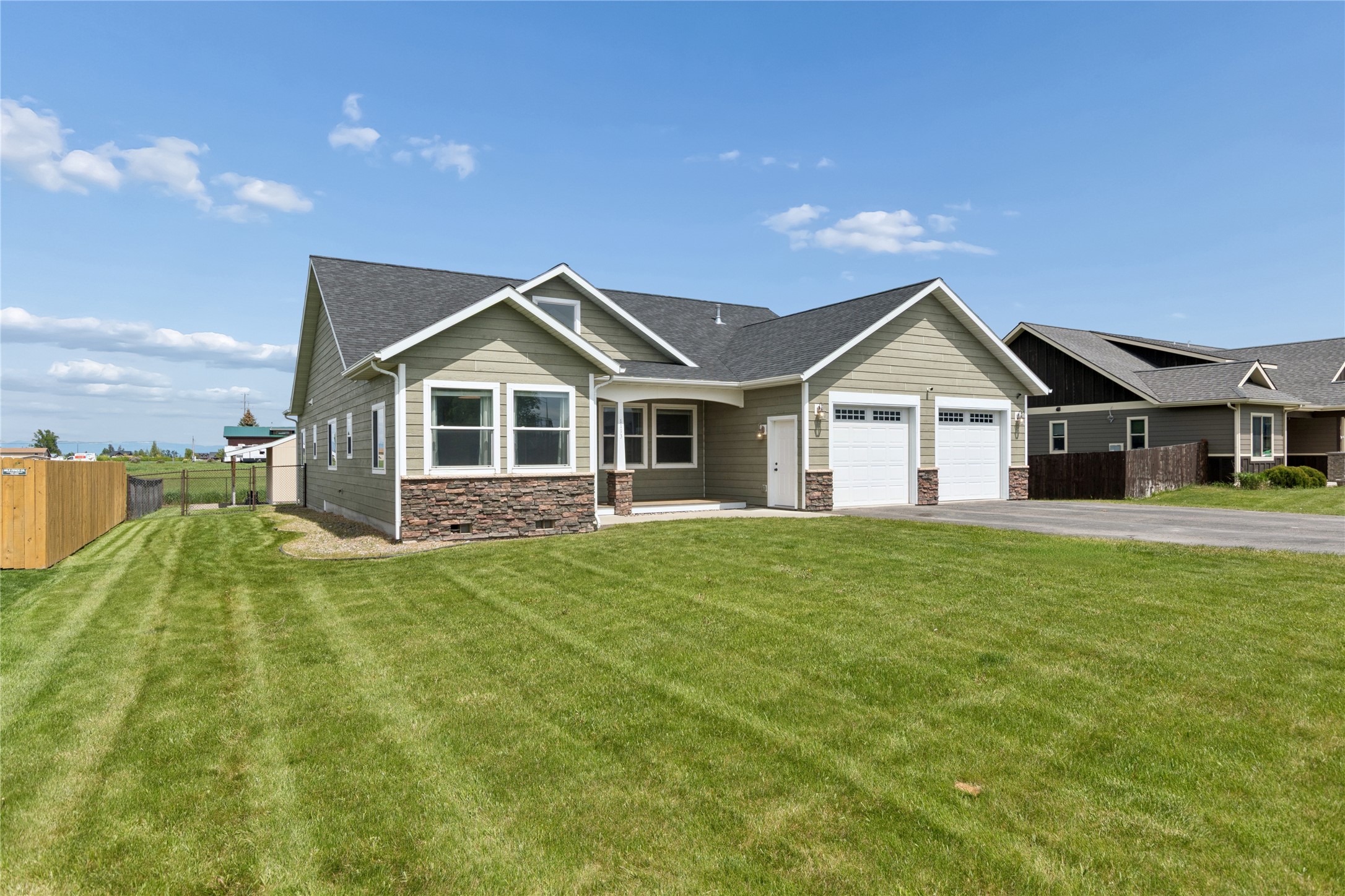 1113 Mackinaw Loop