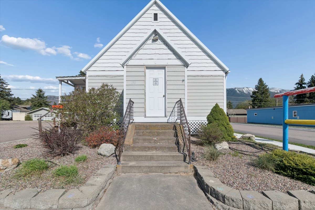 135 Nucleus Avenue