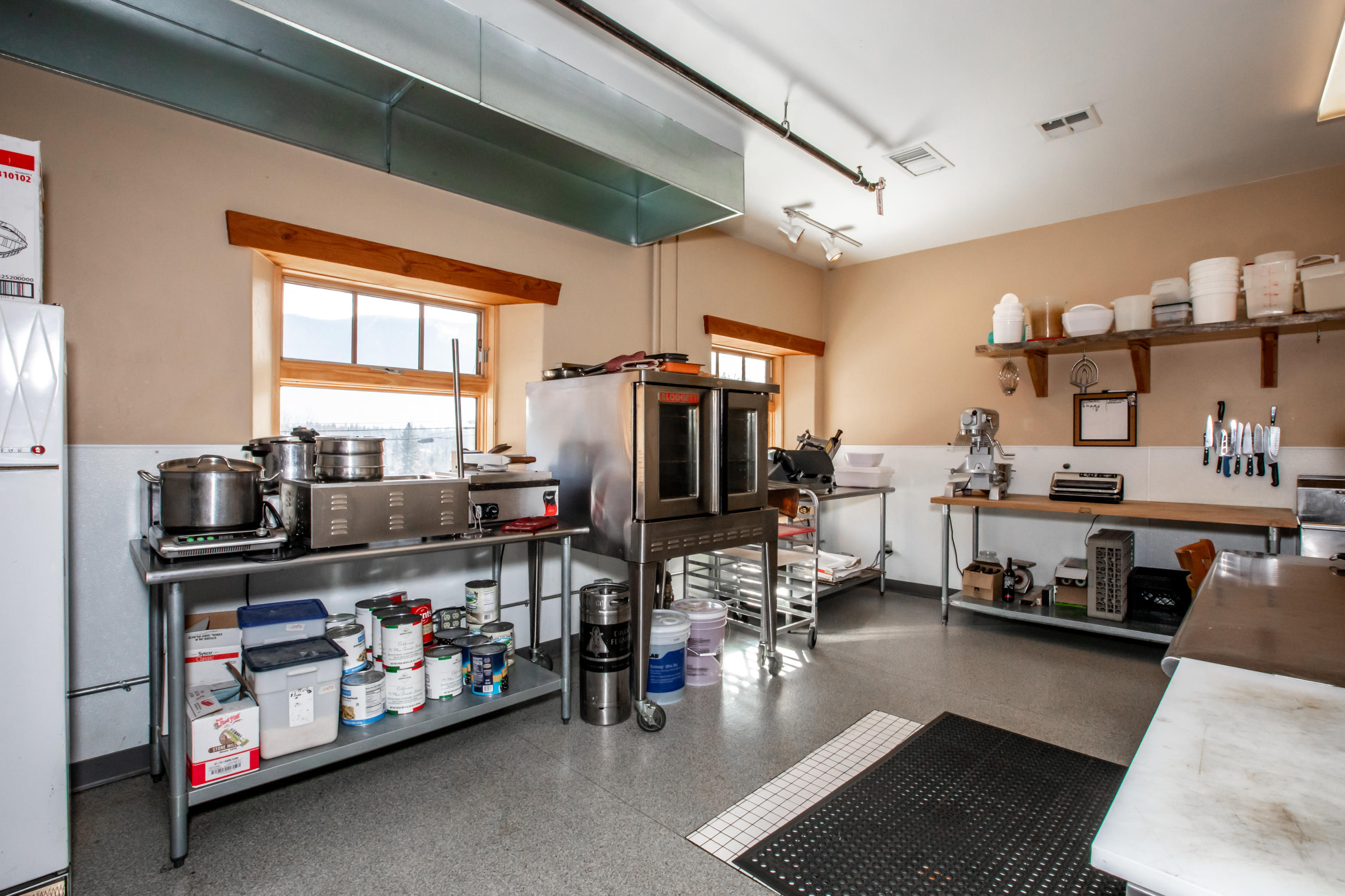 729 Nucleus Avenue