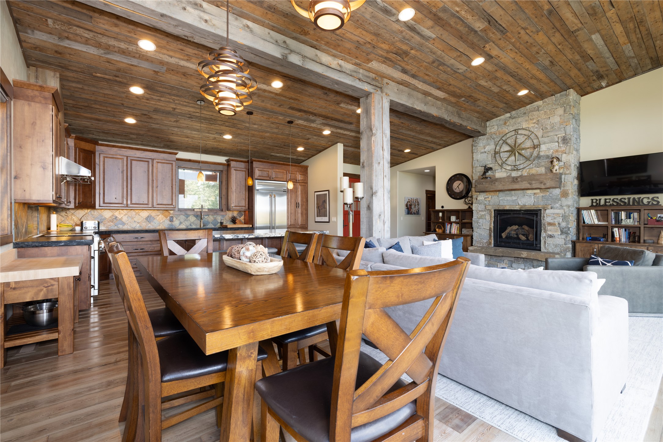 401 Boulder Lane