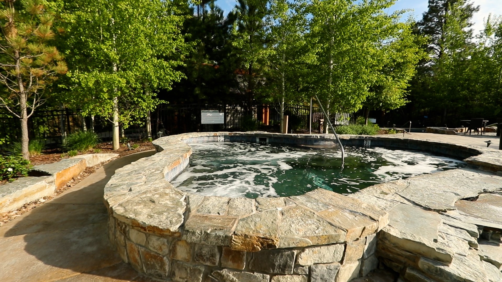 401 Boulder Lane