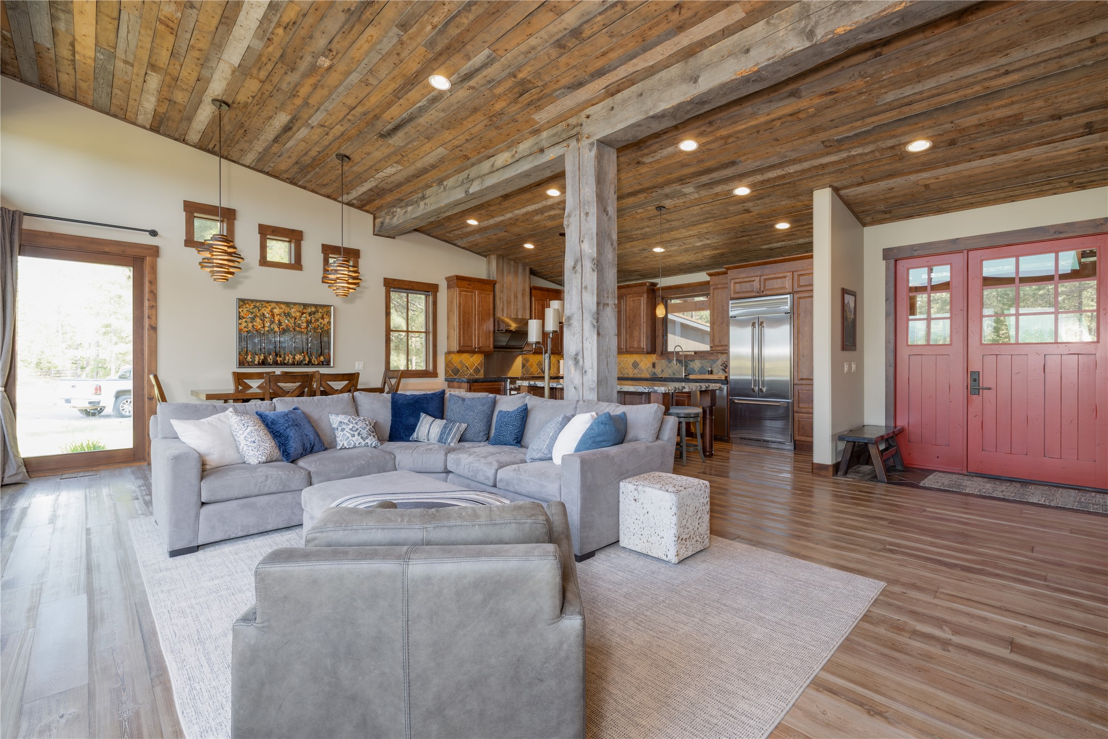 401 Boulder Lane